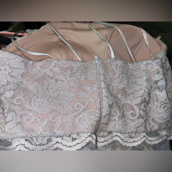 Prom Dress - Picture 4 of 9